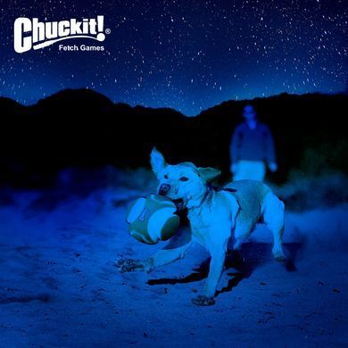 Chuckit! Max Glow Kick Fetch - Игрушка светящийся в темноте мяч для собак
